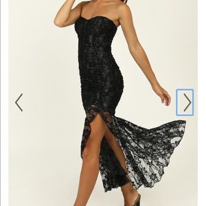 🆕Showpo weekend vibes dress in black lace